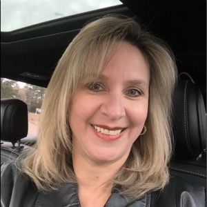 Meet your Posher, Dalila